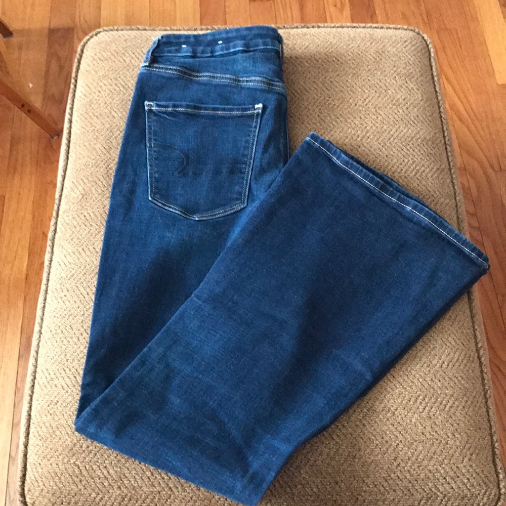 American Eagle Curvey Flare Jeans